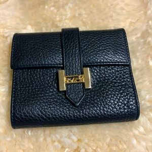 (Reposh from 2rus)Black Leather Wallet with Gold Accent